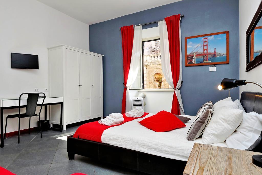Cozy Apartment Fabia 300 Mt From Colosseum Exteriér fotografie